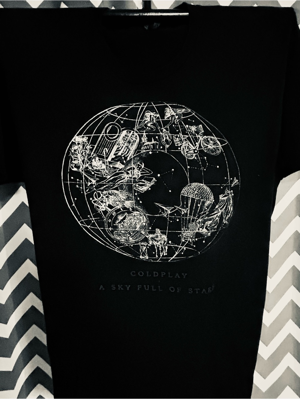 COLD PLAY 'A Sky Full of Stars' Men’s Black Graphic Tee